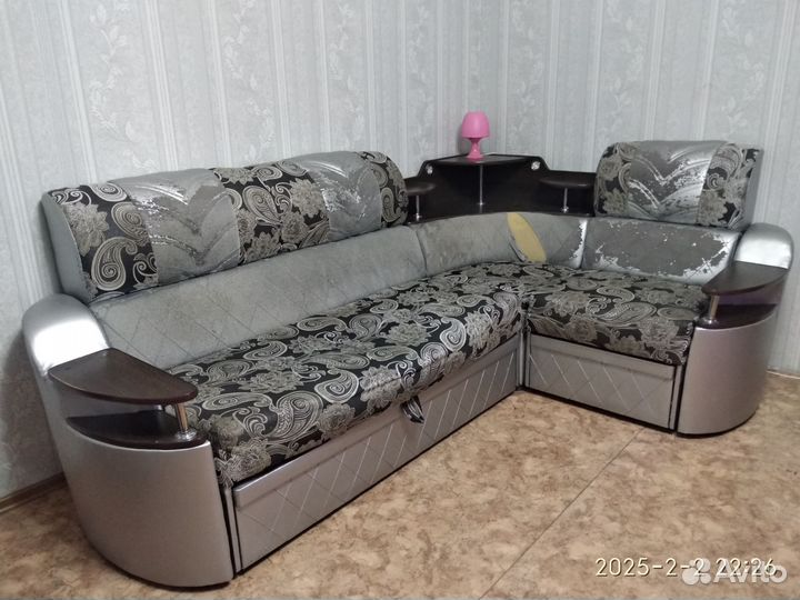 Диван угловой