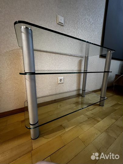 Стеклянная тумба под тв