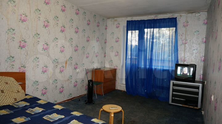 1-к. квартира, 42 м², 1/10 эт.