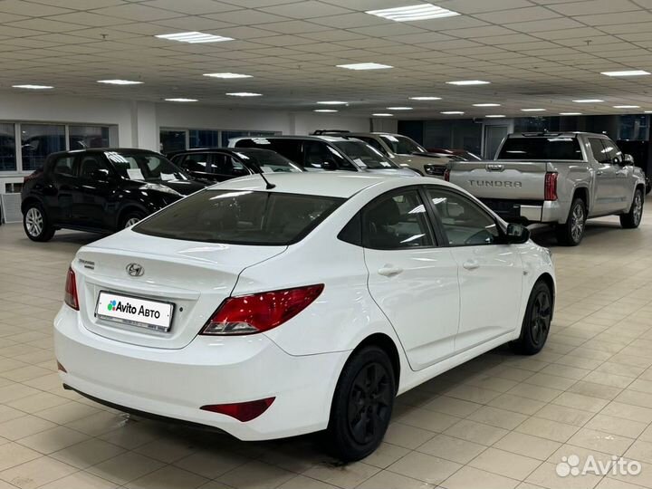 Hyundai Solaris 1.4 AT, 2016, 139 000 км