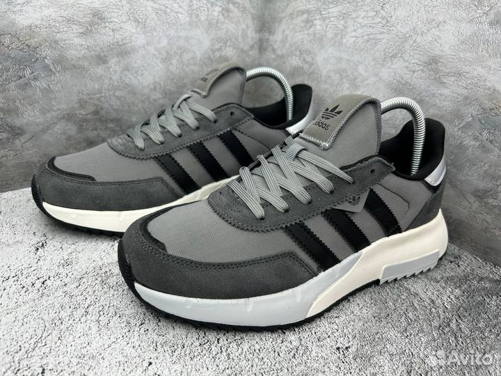 Минималистичные кроссовки Adidas Petropy (Арт.58049)