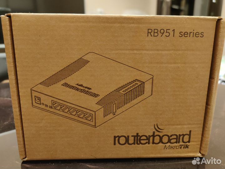 Роутер Mikrotik RB951Ui-2HnD