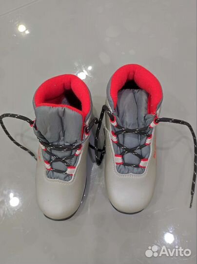 Лыжные ботинки детские