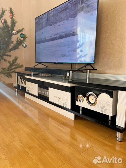 Тумба под телевизор