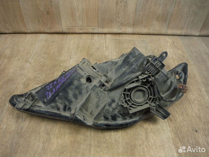 Фара правая №22 Mitsubishi Outlander 2 XL 2008