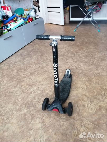 Самокат детский трехколесный Scooter