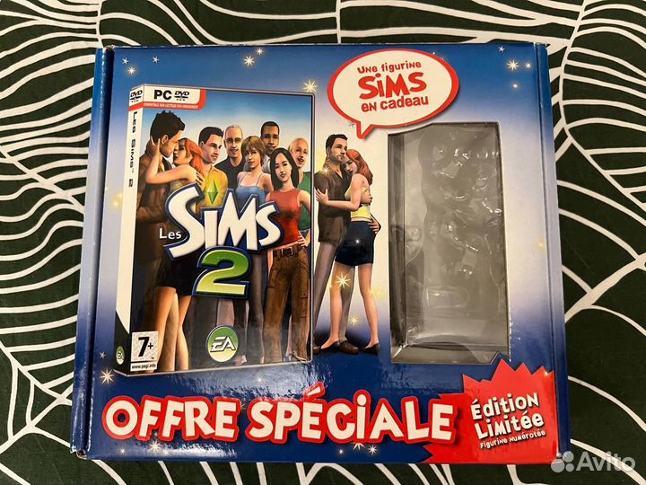 Коллекционное издание и фигурки The Sims 2