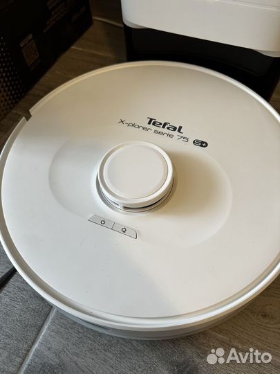 Робот-пылесос с базой очистки Tefal