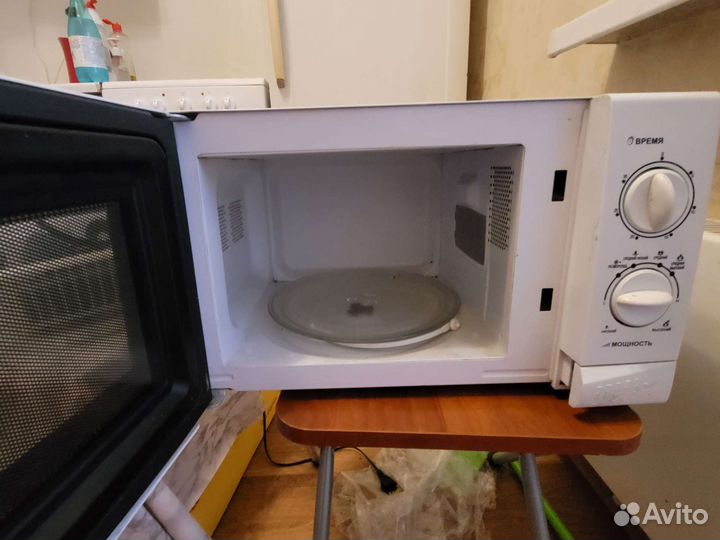Микроволновая печь Supra