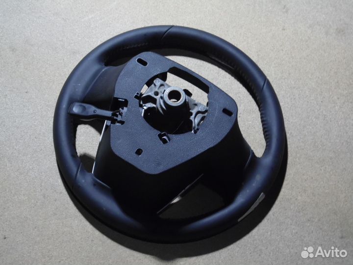 Рулевое колесо, руль Тойота Приус 50