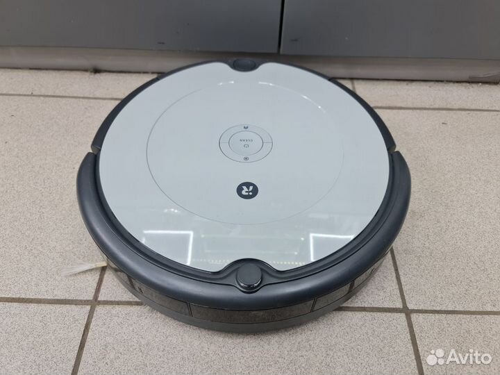 Робот-пылесос iRobot Roomba 698