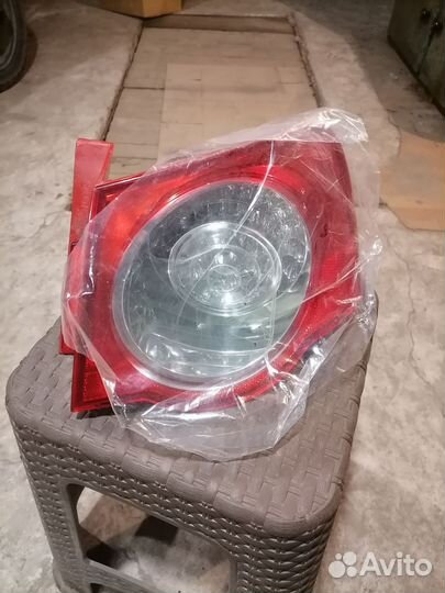 Volkswagen Passat B6 задний фонарь правый