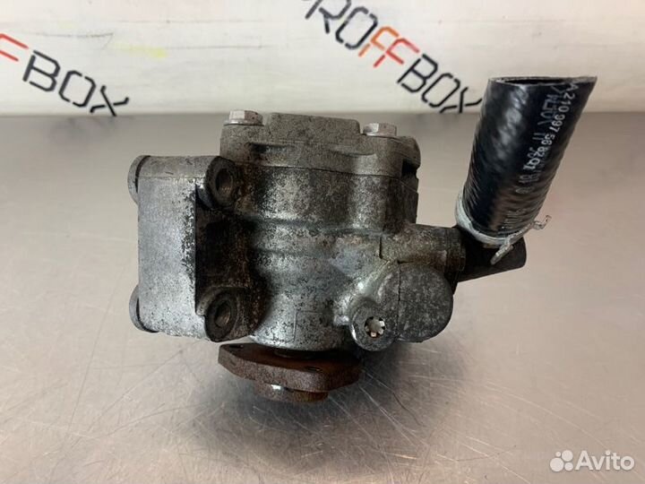 Насос гидроусилителя руля Mercedes C-Class W203