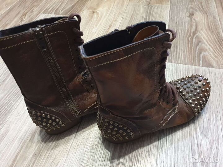 Сапоги демисезонные Steve Madden. 7.5 us