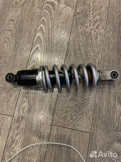 Задний амортизатор yamaha FZ1