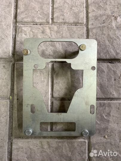 Кронштейн под эур на 2107