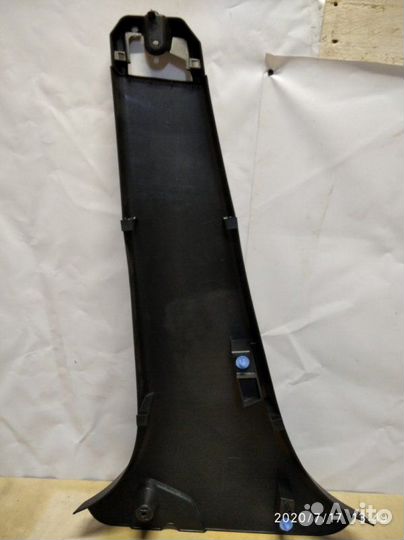 Обшивка стойки правая Renault Logan 2 2014 - Н.в