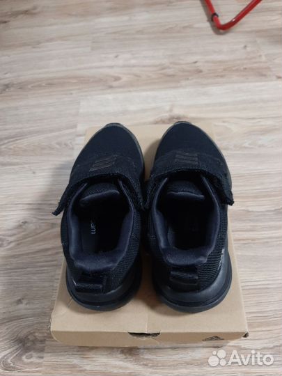 Кроссовки adidas для мальчика 34р