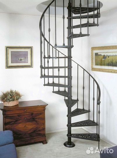 Лестница на металлокаркасе