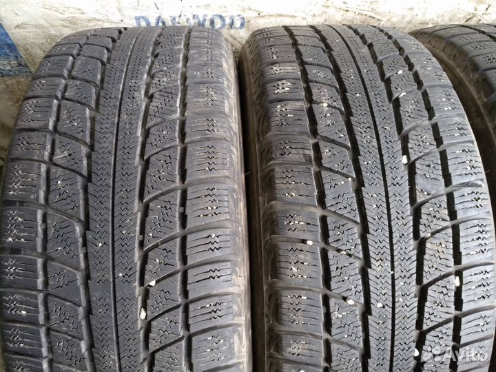 Triangle TR777 215/55 R16 97V