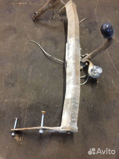 Прицепное устройство, фаркоп Renault Duster 1