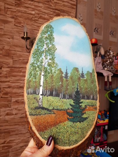 Панно на спиле дерева с крошкой из самоцветов