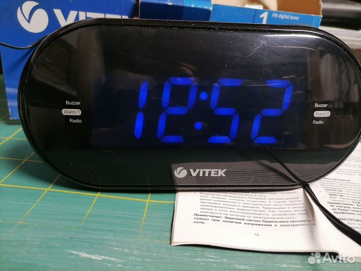 Радиочасы vitek