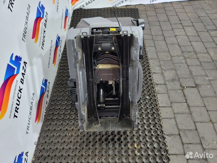 Сиденье водительское пневматическое