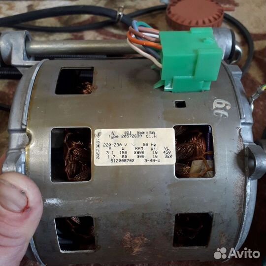 Двигатель,запчасти стеральных машин