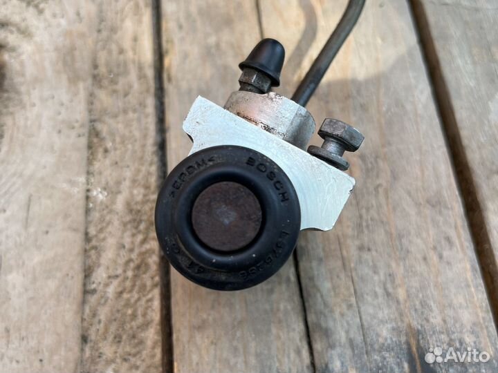 Цилиндр тормозной задний правый Duster