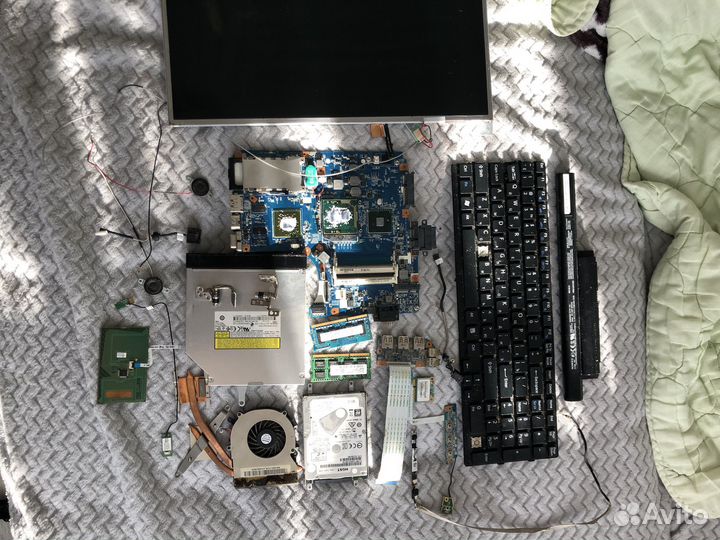 Продам запчасти от ноутбука sony
