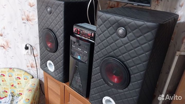 Акустические колонки большие