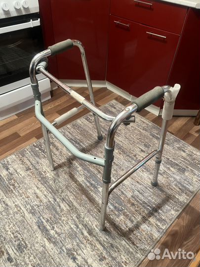 Ходунки для взрослых