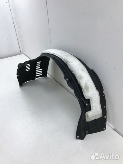 Подкрылок передний правый Lexus GX 2