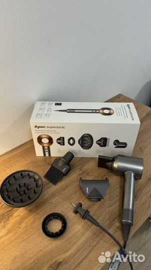 Фен Dyson Supersonic hd07