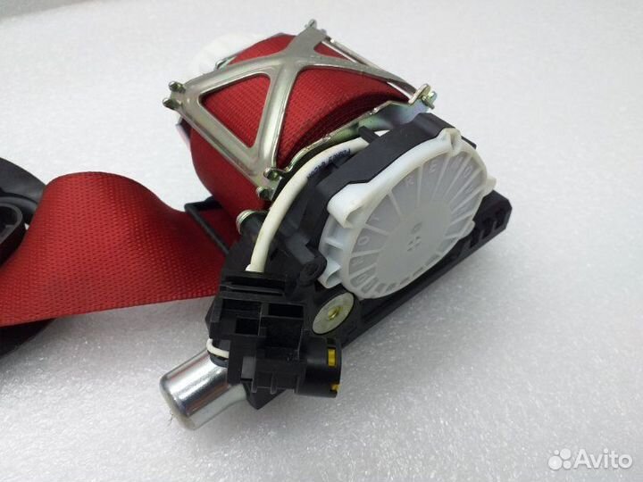 Б/У Б/У Ремень безопасности с пиропатроном