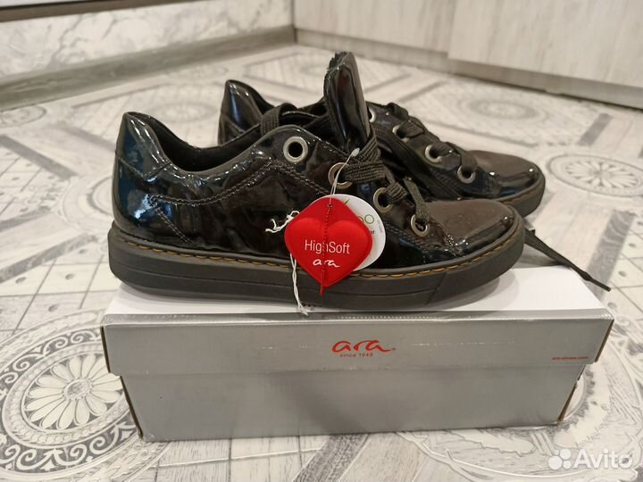 Ботинки женские