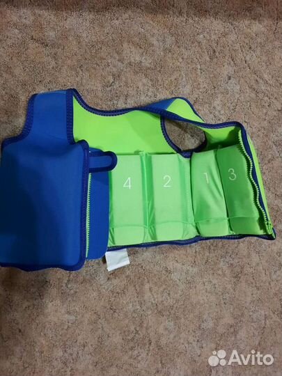 Жилет для плавания