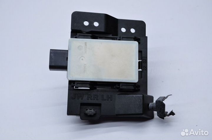 Б/У Б/У Радарный датчик задний левый Genesis GV60