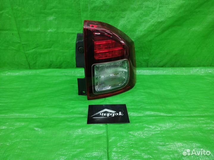 Задний правый фонарь (стоп) Jeep Compass 2011-2015