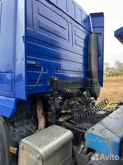 МАЗ 544018-1320-031 с полуприцепом, 2012