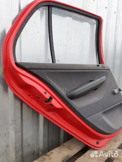 Дверь задняя левая Шкода Фабия 98-07