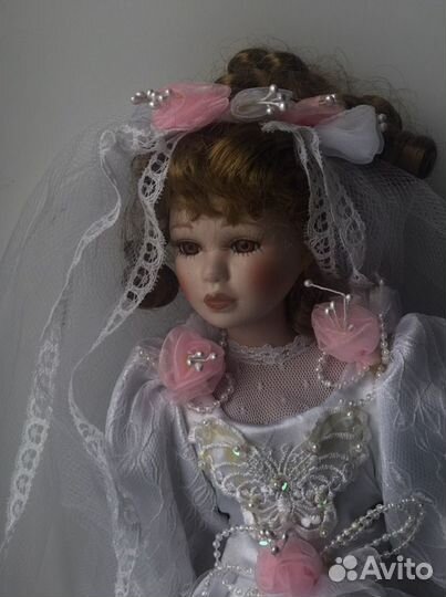 Кукла фарфоровая коллекционная (Angel collection)