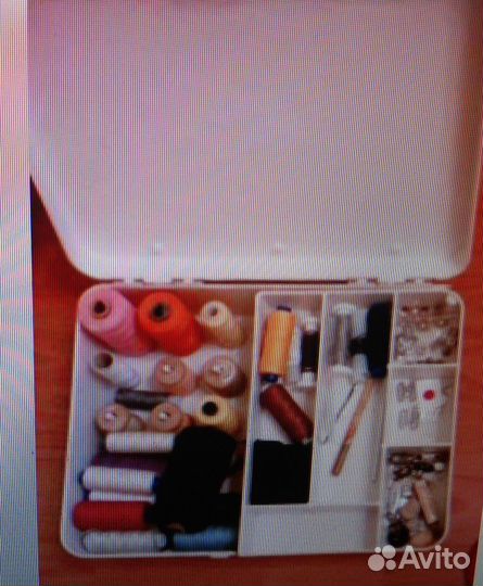 Вешалки, игольница, молнии