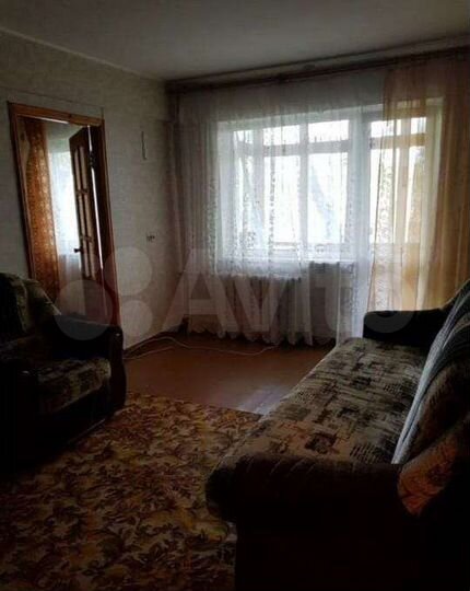 3-к. квартира, 55 м², 3/5 эт.