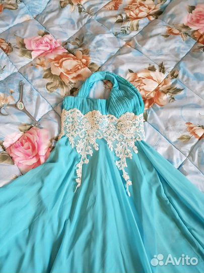 Вечернее платье