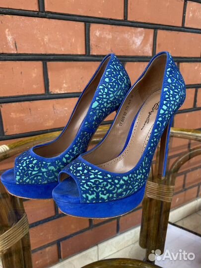 Туфли с открытым носом 35 размер