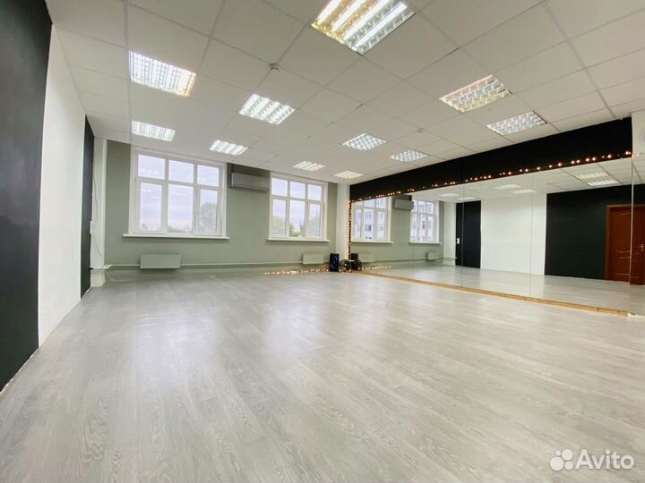 Аренда зала для танцев и растяжки