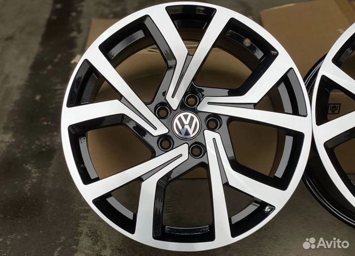 Диски литые R17 5*100 для Volkswagen Polo