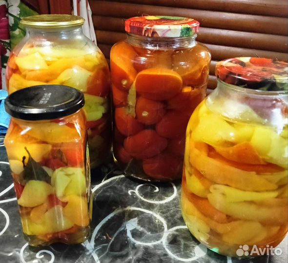 Перец, помидоры домашние